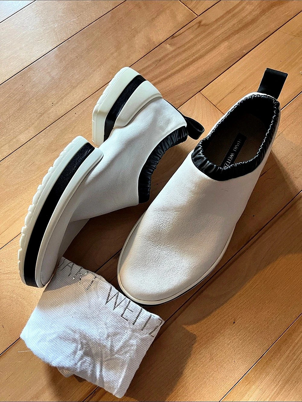 Stuart Weitzman Bond Sneaker White & Black bow flats new 6.5